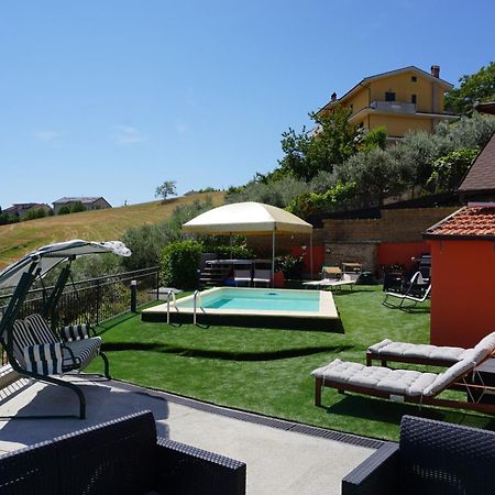 La Terrazza Motta Bed & Breakfast Atri Luaran gambar