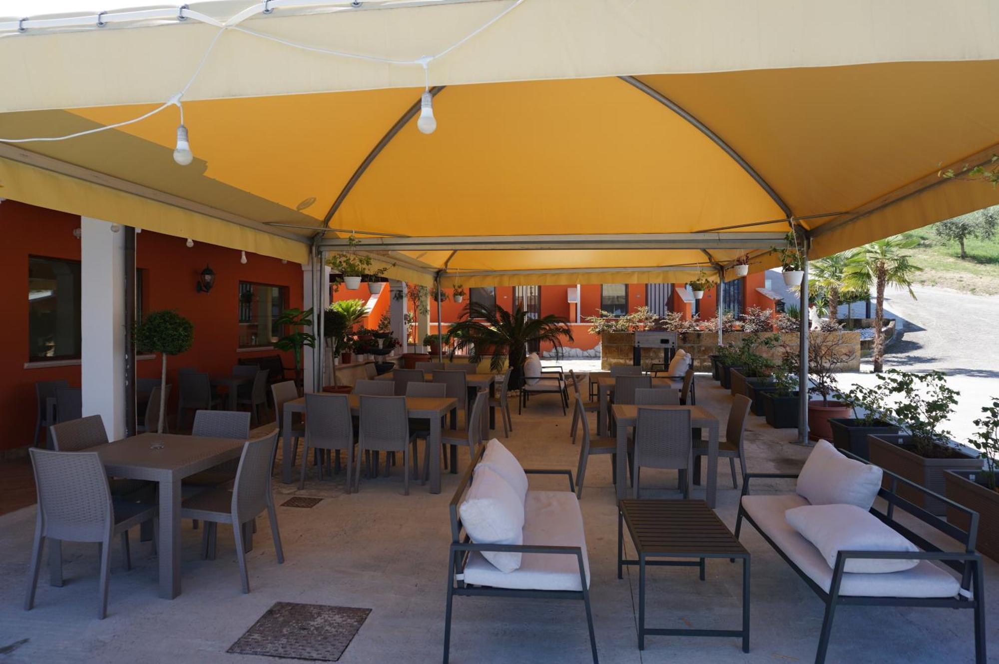 La Terrazza Motta Bed & Breakfast Atri Luaran gambar