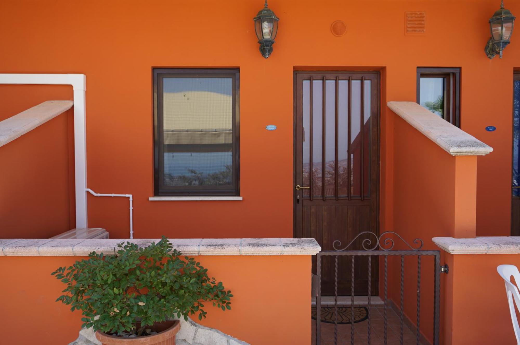 La Terrazza Motta Bed & Breakfast Atri Luaran gambar