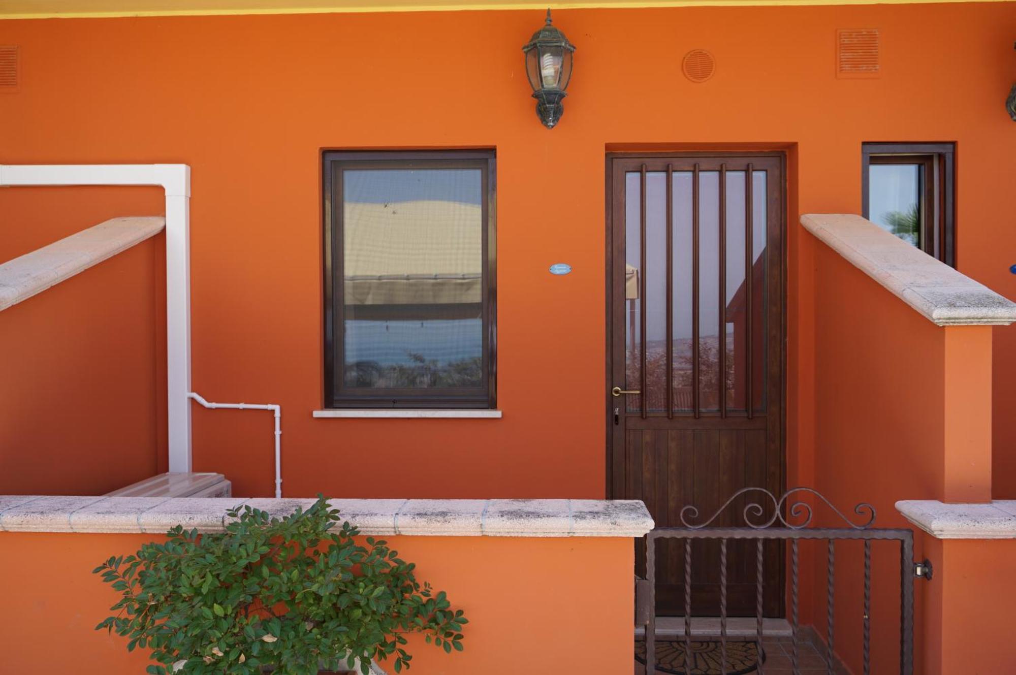 La Terrazza Motta Bed & Breakfast Atri Luaran gambar